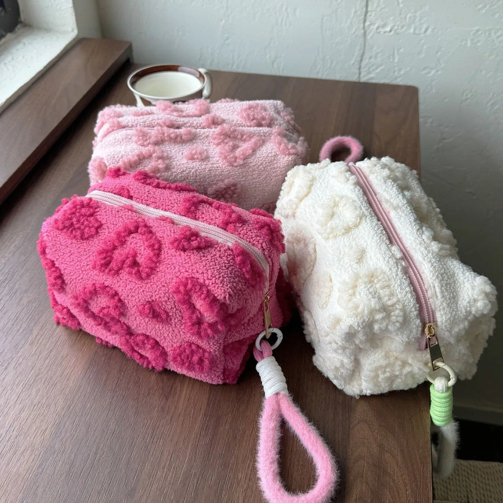 Trousse de maquillage en peluche avec poignée – Sac de rangement cosmétique de voyage, pochette mignonne à motif cœur