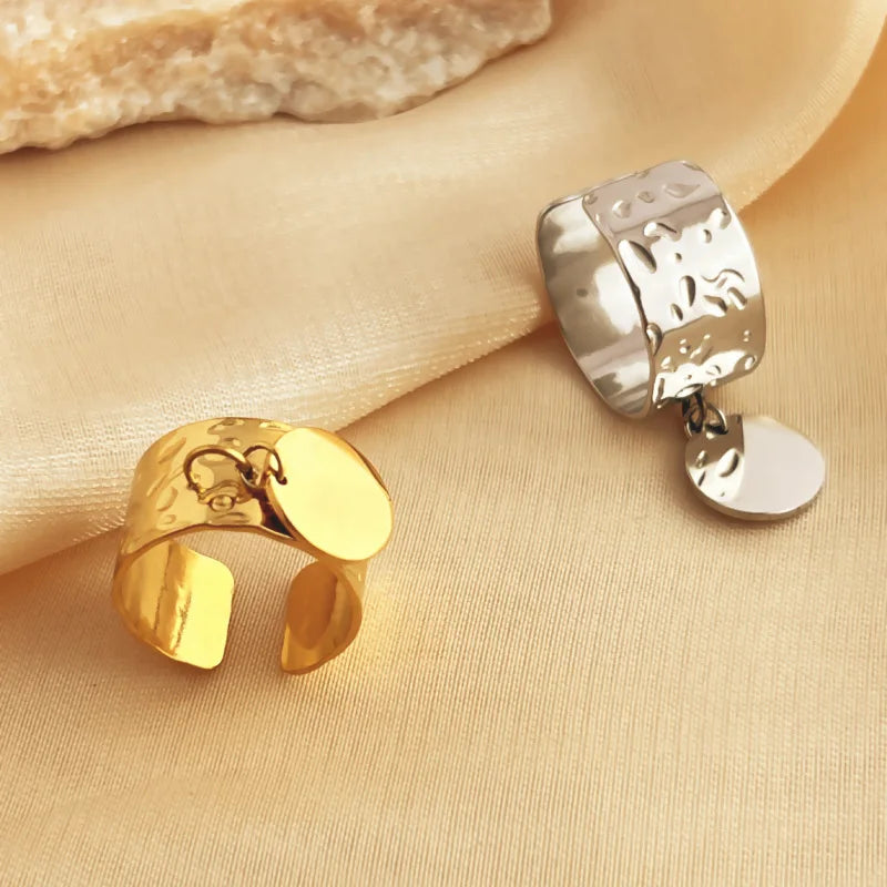 Bague épaisse en acier inoxydable dorée – Design rond lisse