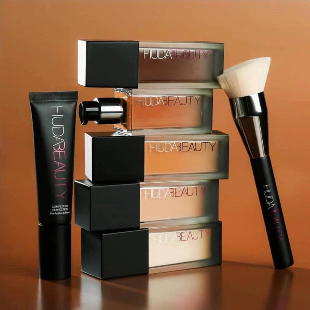 Huda Beauty Teint Complet - Fond de Teint, Concealer & Poudre Mat