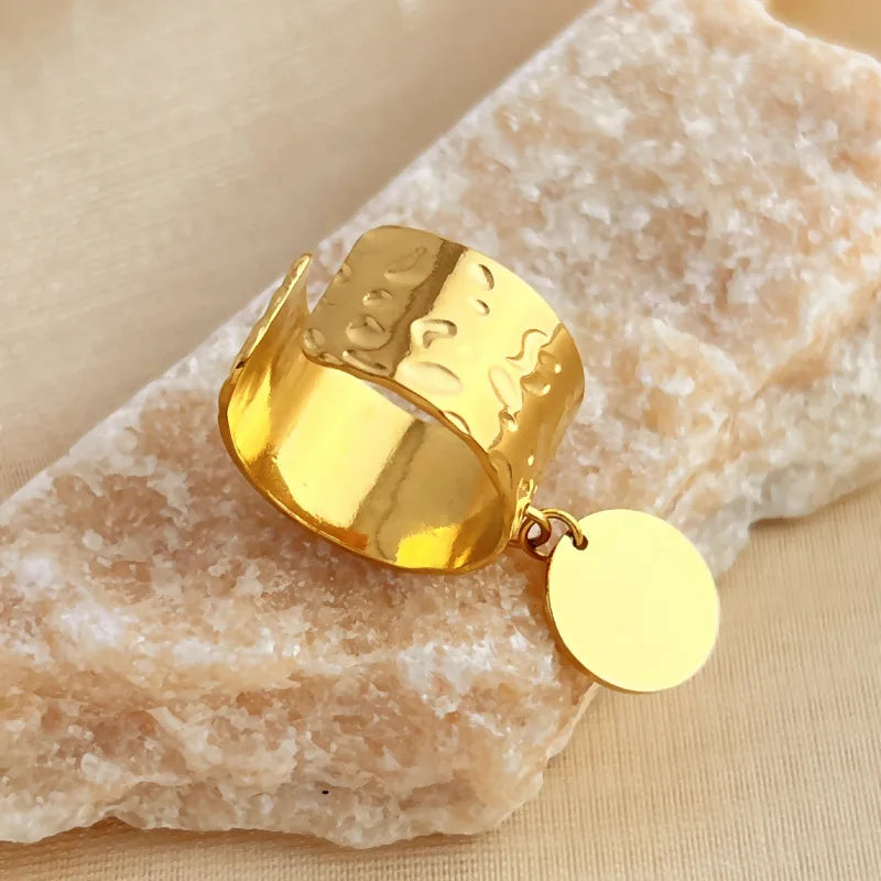 Bague épaisse en acier inoxydable dorée – Design rond lisse