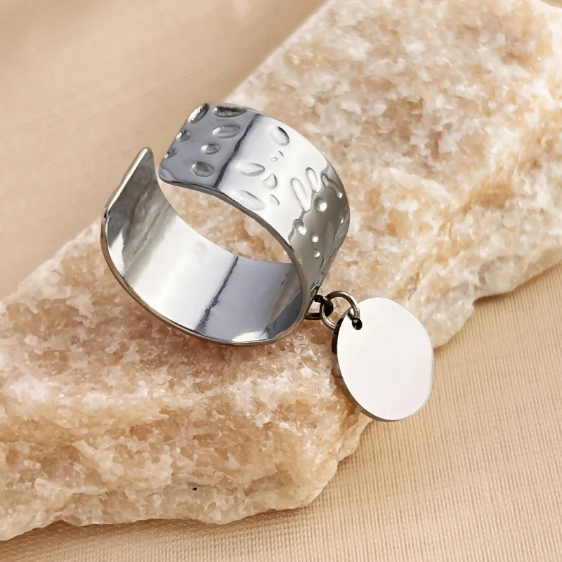 Bague épaisse en acier inoxydable dorée – Design rond lisse